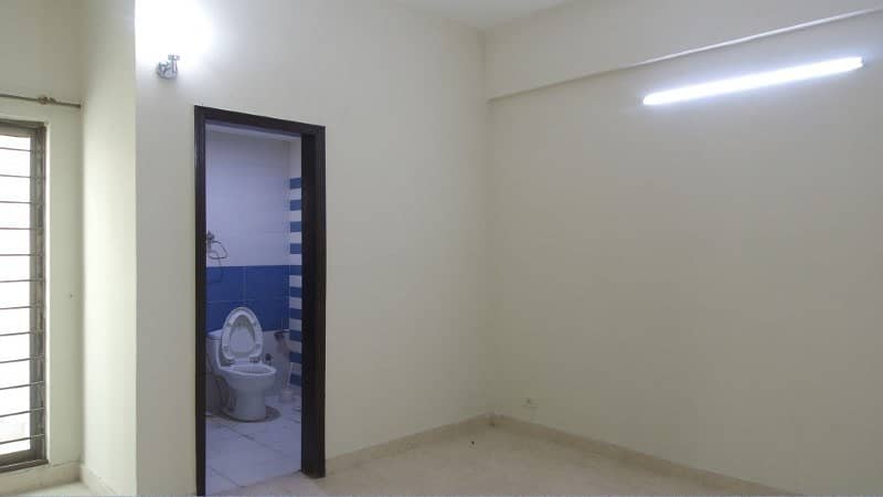 A 10 Marla Flat Is Up For Grabs In Askari 17