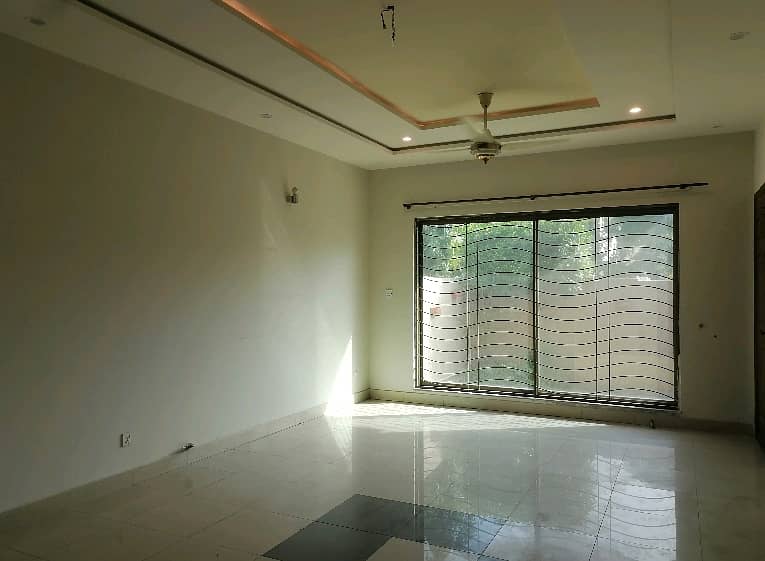 Reserve A Facing Park House Of 14 Marla Now In Askari 11 - Sector A 10