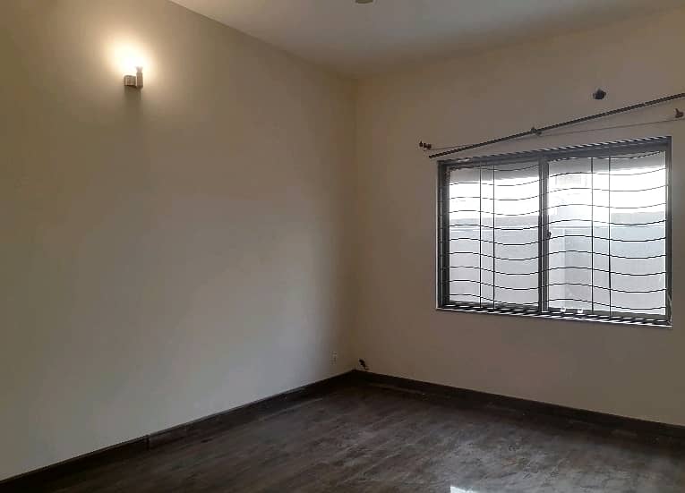 Reserve A Facing Park House Of 14 Marla Now In Askari 11 - Sector A 17