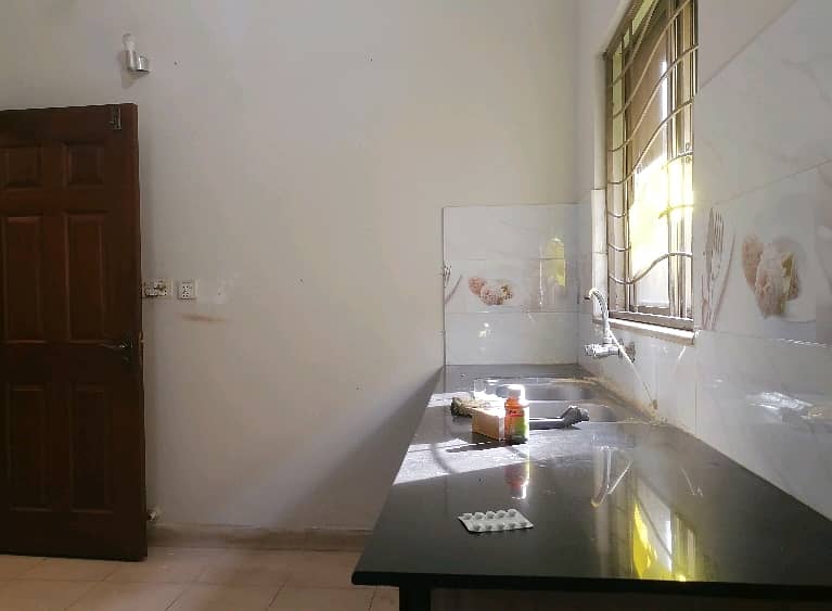 Ideal 10 Marla House Has Landed On Market In Askari 11 - Sector A, Lahore 13
