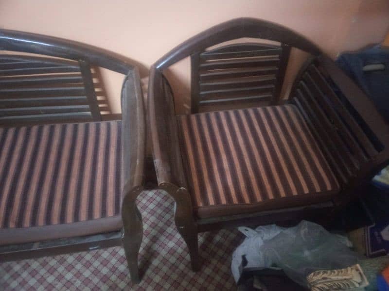 4 Seater Sofa set for sale. 1