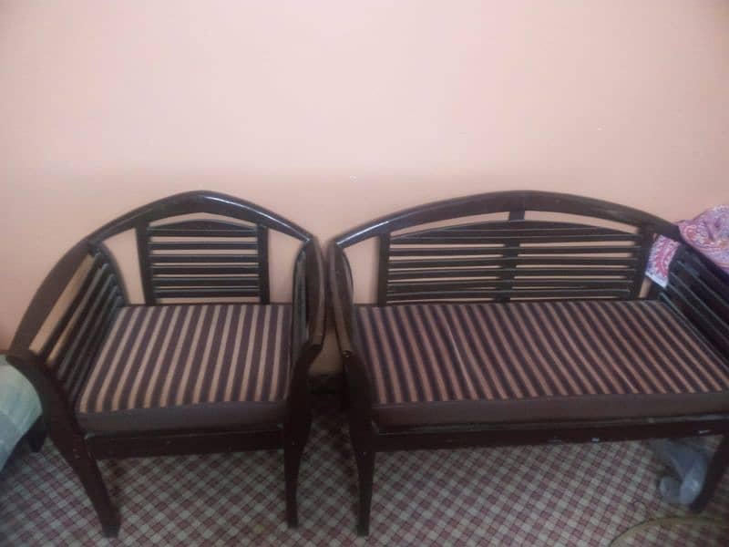 4 Seater Sofa set for sale. 2