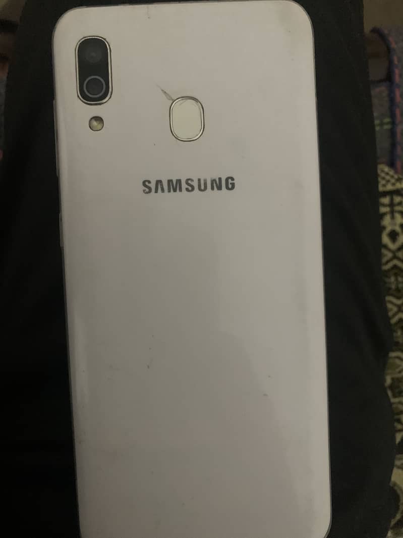 Sumsung mobile A30 4/64 1