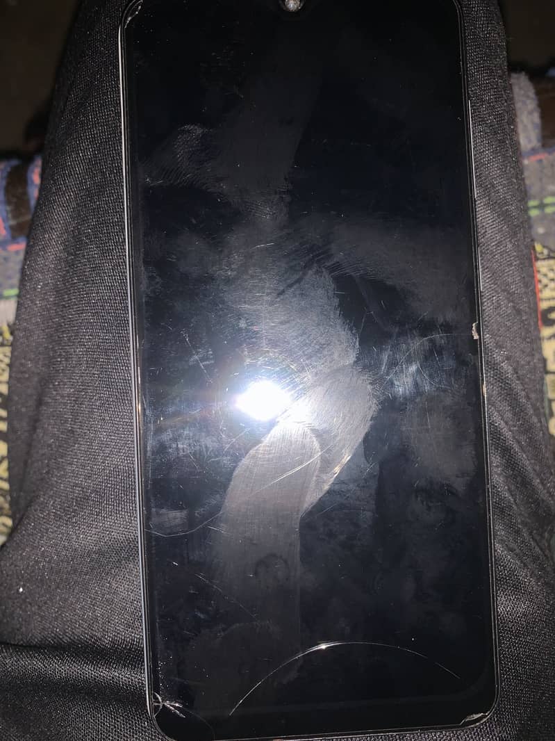 Sumsung mobile A30 4/64 2