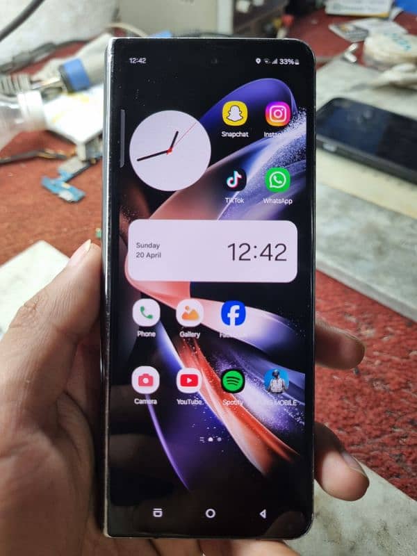 Samsung Z Fold 4 Non pta 2
