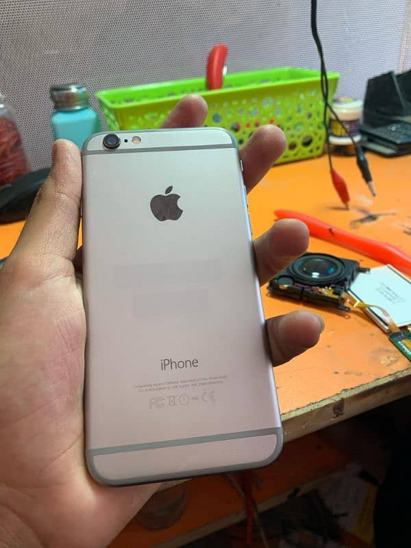 iphone 6 /32 gb totally jenwan condition 10/10 0
