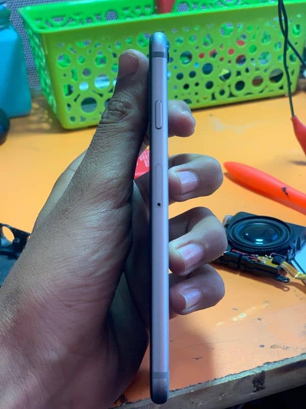 iphone 6 /32 gb totally jenwan condition 10/10 8