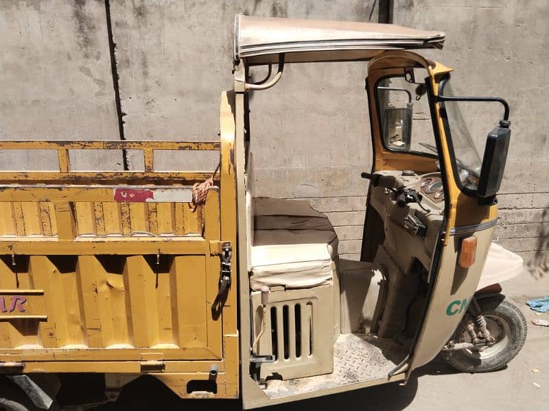 Loader Rikhshaw 250cc 4