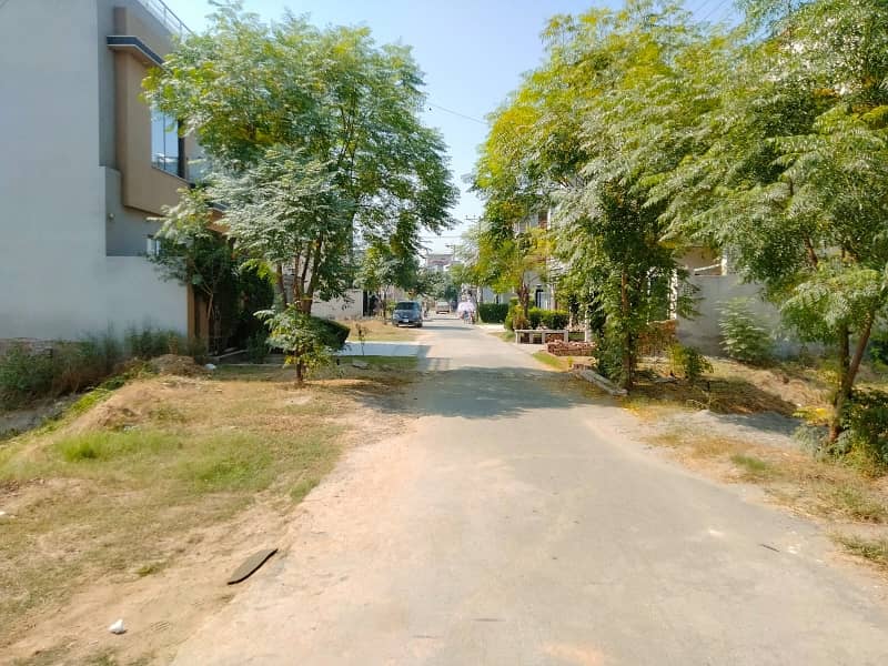 EXCELLENT LOCATION LEVEL PLOT AMONG HOUSES IS FOR SALE 3