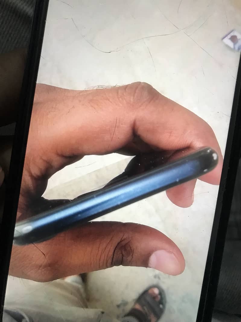iPhone 7 32GB PTA APPROVED CONDITION SEE IN PICS 3