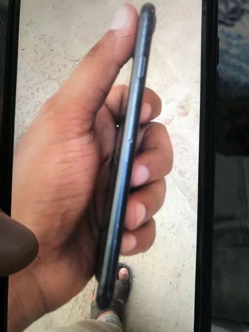 iPhone 7 32GB PTA APPROVED CONDITION SEE IN PICS 6