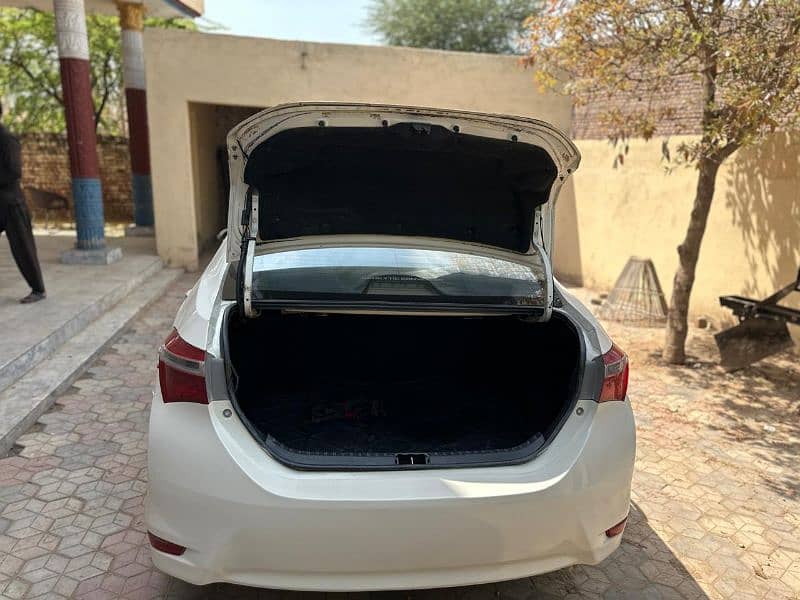Toyota Corolla XLI 2015 9
