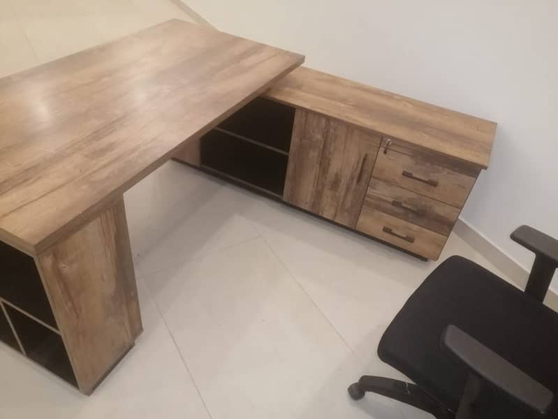 office chair/Computer desk /Staff Table /Study Chairs/revolving chai 7