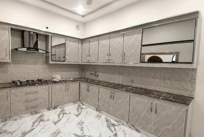 Get In Touch Now To Buy A House In Allama Iqbal Town - Umar Block Lahore 2