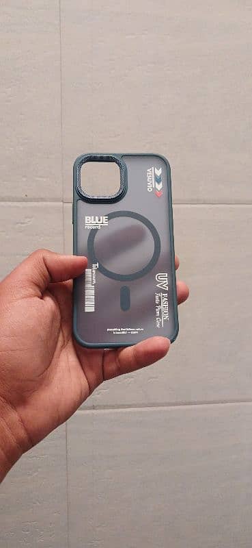 Iphone 12 magsafe cover only 4 day use 0