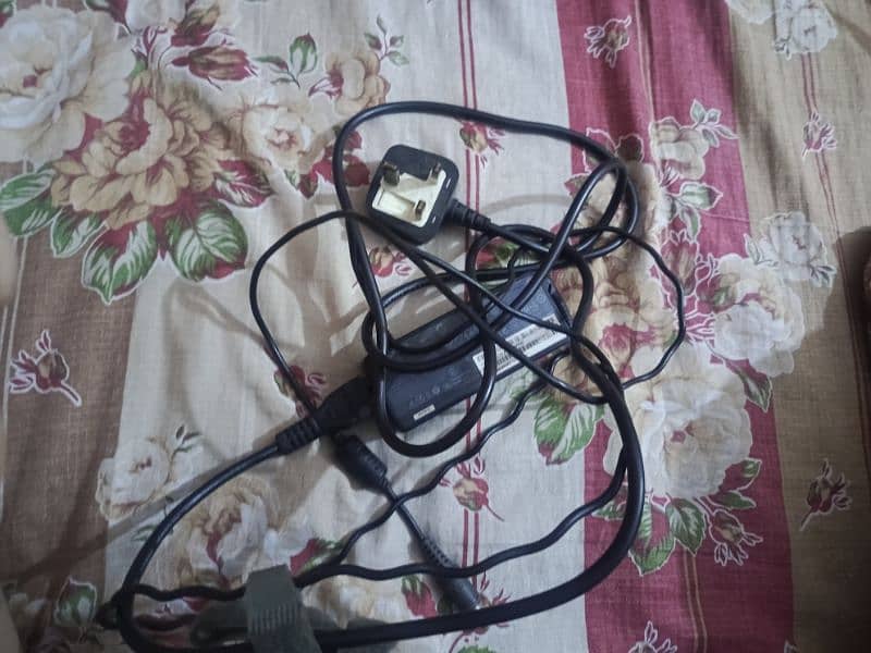 lenovo round pin yellow number 03/01/47/33/034 1