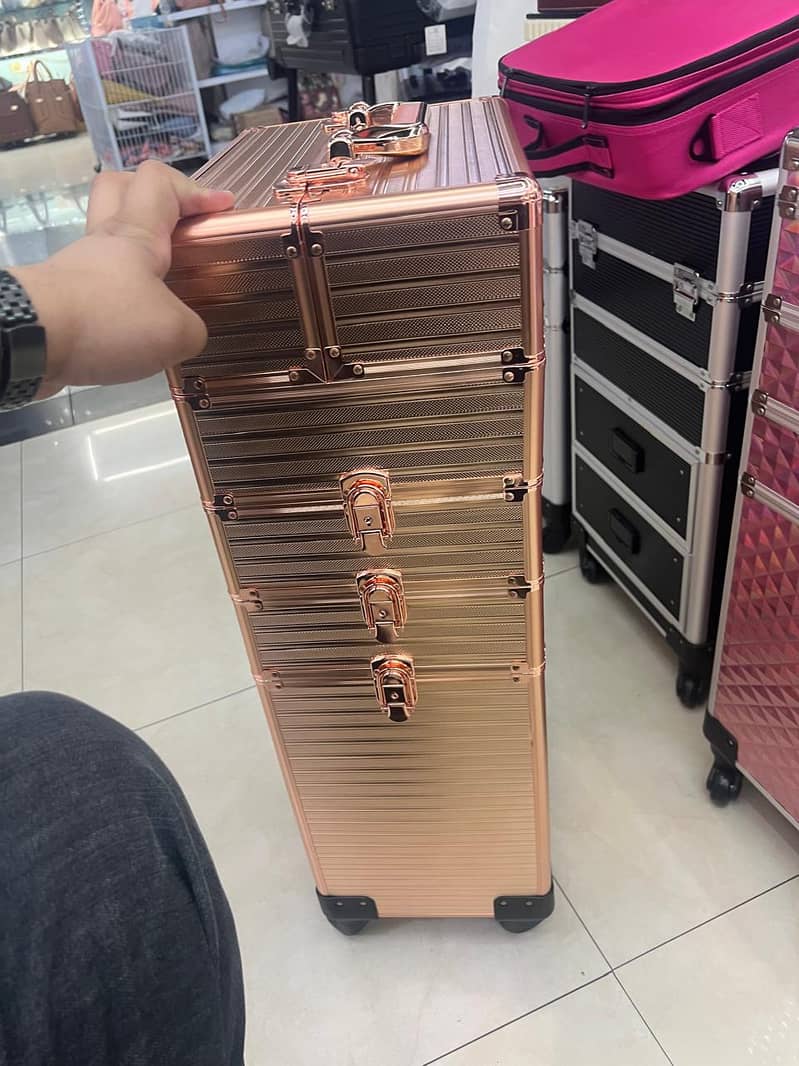 Makeup vanity box Cosmetic storage case Professional makeup trolley 4