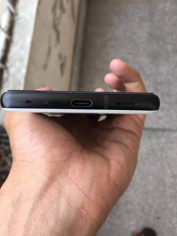 Google Pixel 6a 5