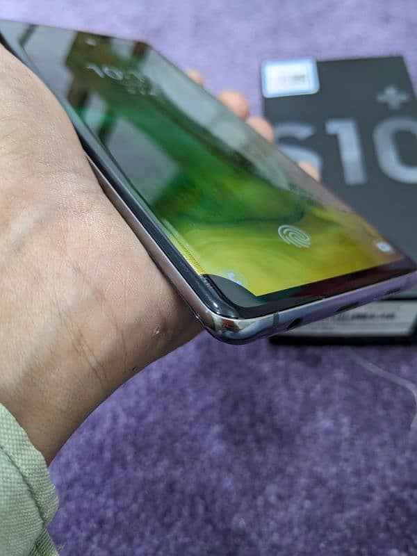 Samsung galaxy s10 plus 2