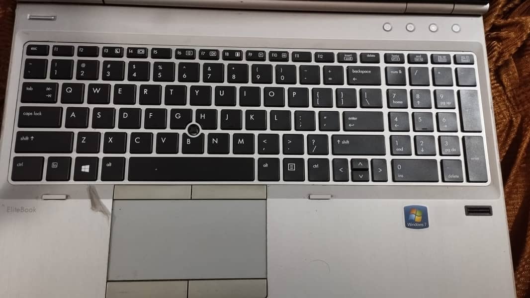 Hp EliteBook 8570p Core i7 3rd Gen 8GB Ram 128 GB SSD 1