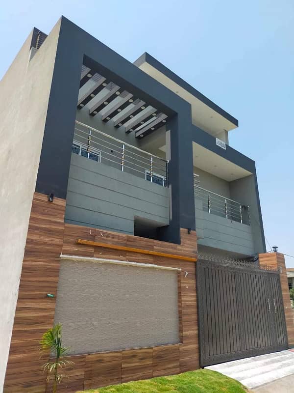 7 Marla Luxury house available for sale in Wapda Town tarujabba peshawar 1