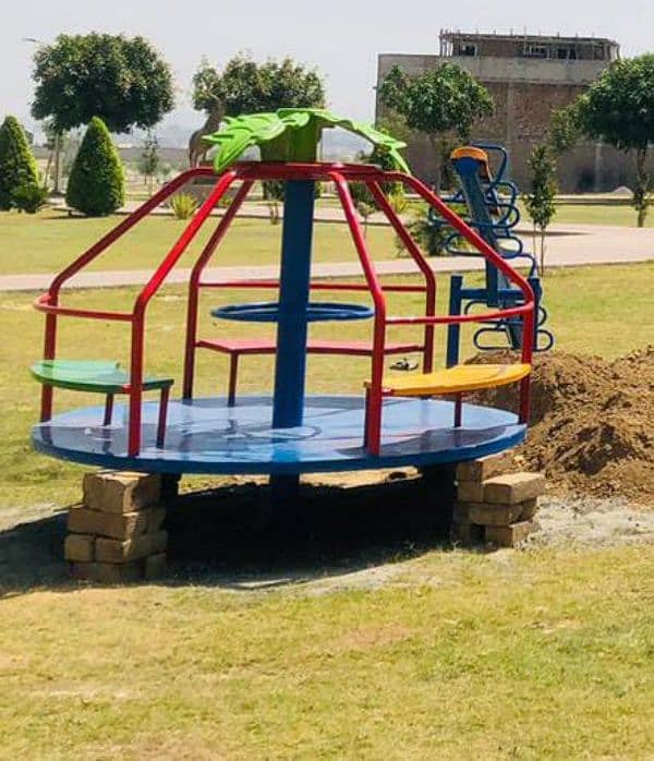 merry Go round swing 0