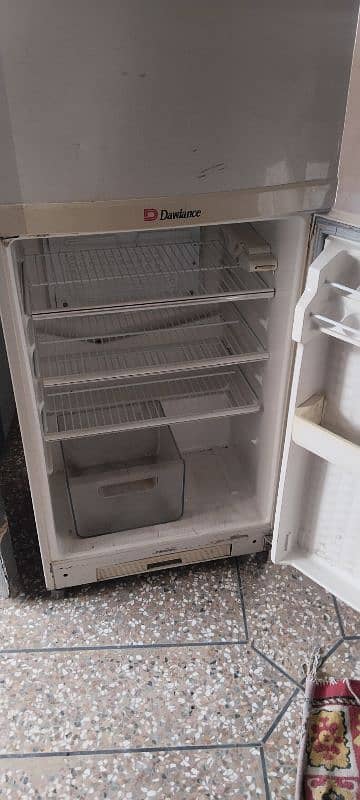 Dawlance Fridge with original compressor. 5