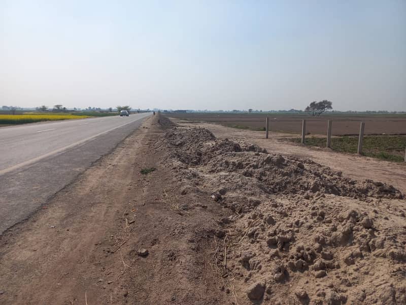 11 Marla residential plot for sale in sahiwal -Faisalabad road 4