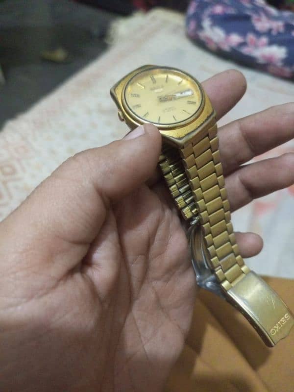 2 Automatic Watchs  (0316-5676573) 10