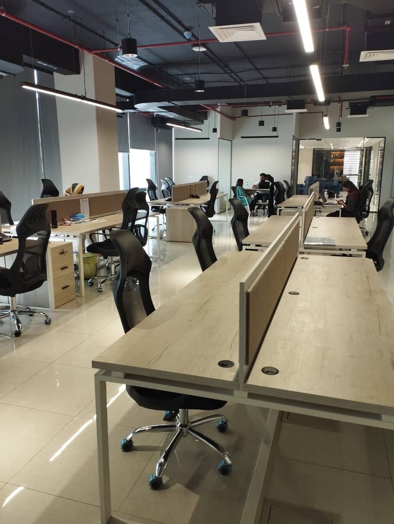 Commercial Office Space Facing Main Boulevard Gulberg 1