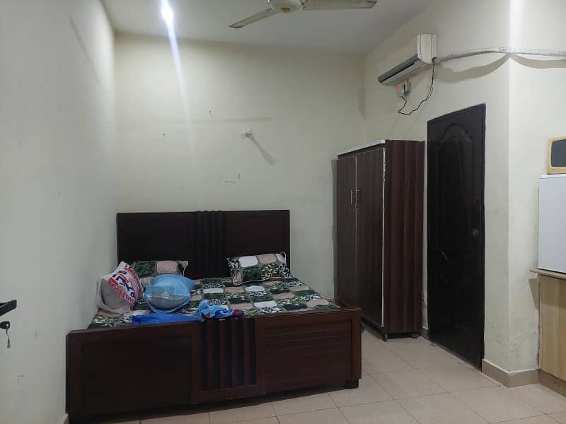 1 Bedroom Fully Furnished Flat For Sale In Block H-3 Johar Town Lahore 0