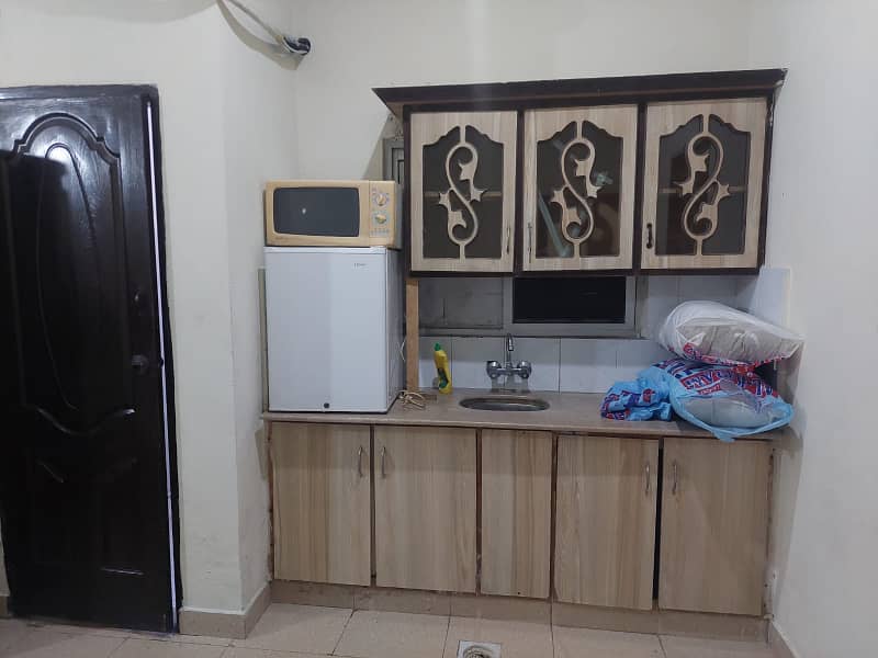 1 Bedroom Fully Furnished Flat For Sale In Block H-3 Johar Town Lahore 4