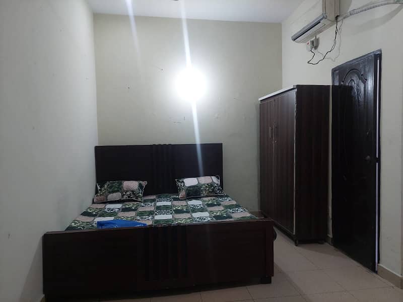 1 Bedroom Fully Furnished Flat For Sale In Block H-3 Johar Town Lahore 5