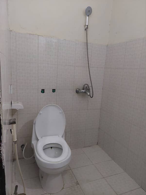 1 Bedroom Fully Furnished Flat For Sale In Block H-3 Johar Town Lahore 9