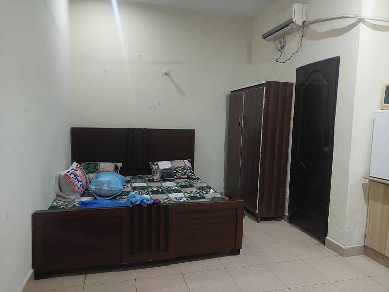 1 Bedroom Fully Furnished Flat For Sale In Block H-3 Johar Town Lahore 11