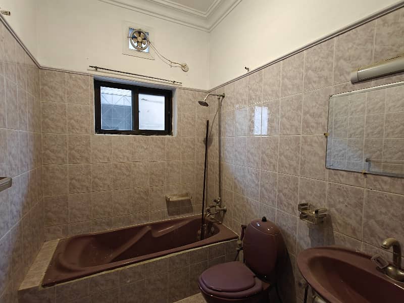 Portion For Rent F-11 2