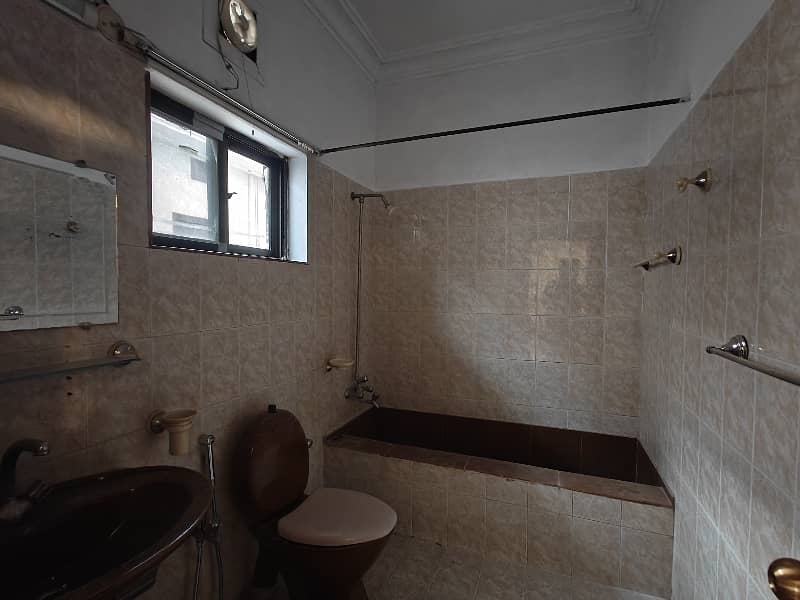 Portion For Rent F-11 5