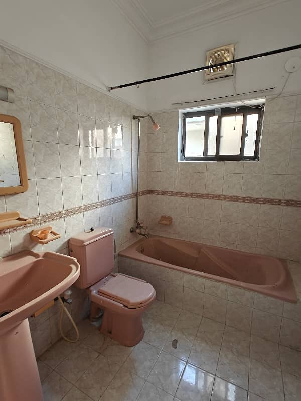 Portion For Rent F-11 6