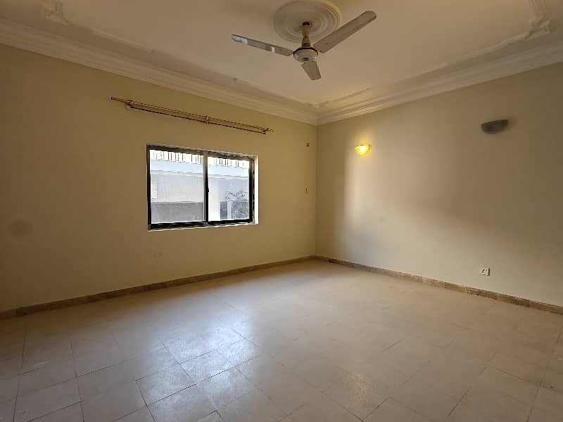 Portion For Rent F-11 7