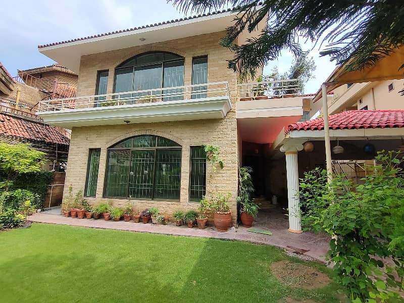 F-11 666 SQ Yard 5 Bed With 2 Knal Extra Land Main Location Full House Available For Rent 7