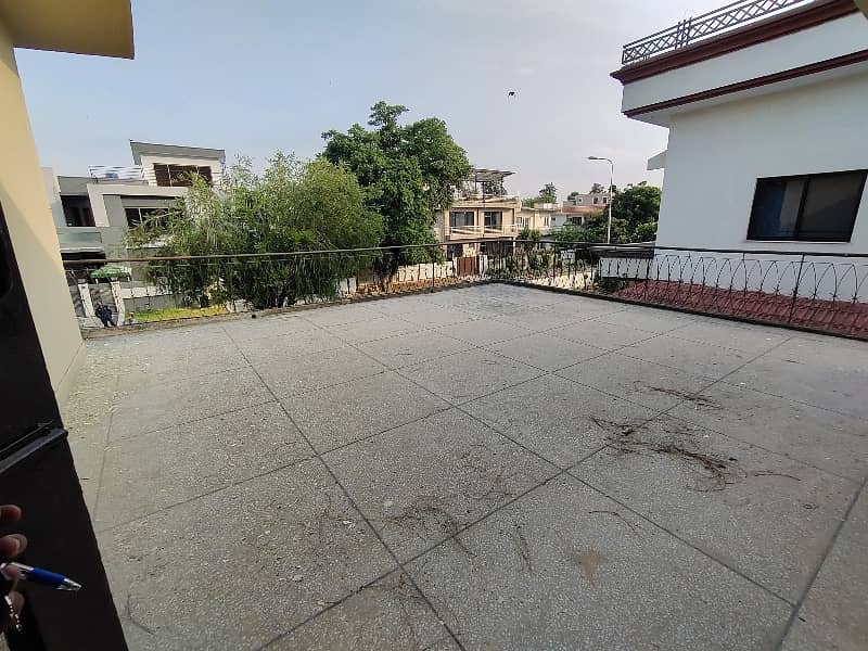 F-8 Up 3 Bed Upper Portion Available For Rent 4