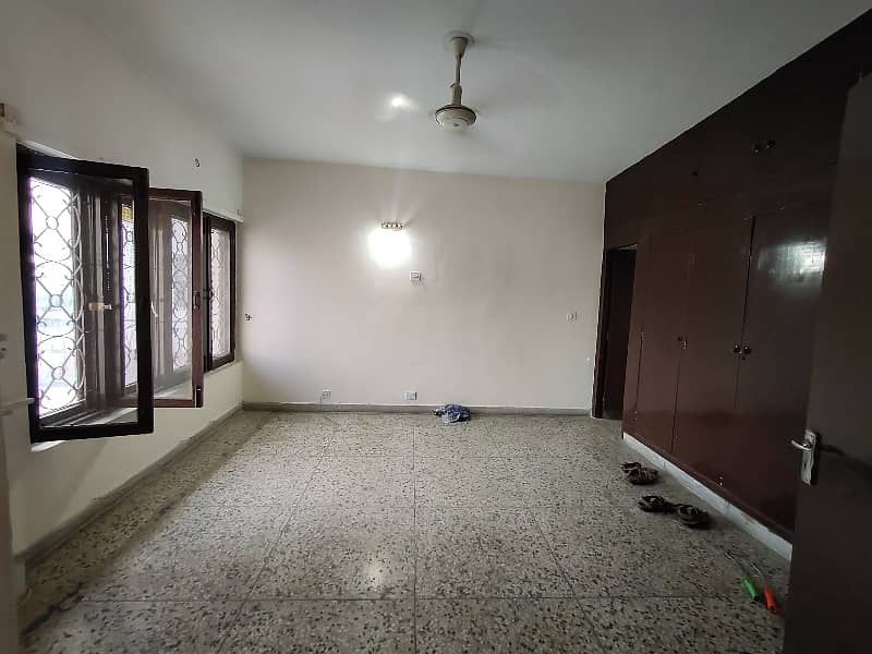 F-8 Up 3 Bed Upper Portion Available For Rent 5