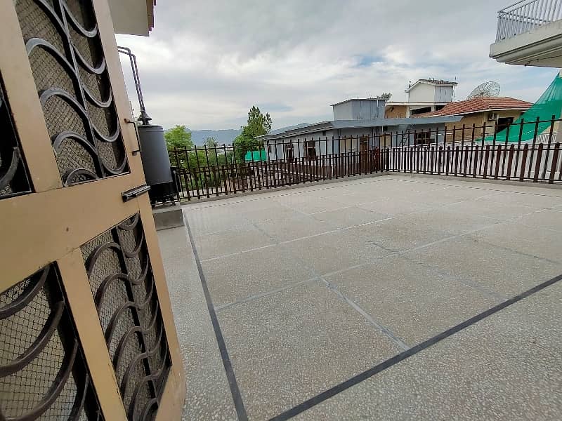 G-10/2 3 Bed Beautiful Upper Portion Available For Rent 2