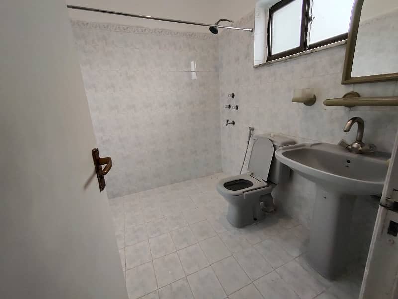 G-10/2 3 Bed Beautiful Upper Portion Available For Rent 3