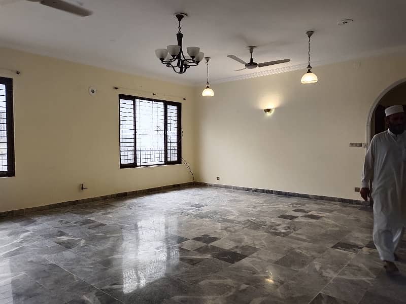 G-10/2 3 Bed Beautiful Upper Portion Available For Rent 0