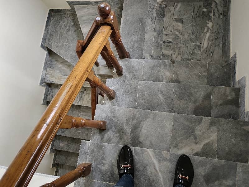 G-10/2 3 Bed Beautiful Upper Portion Available For Rent 13