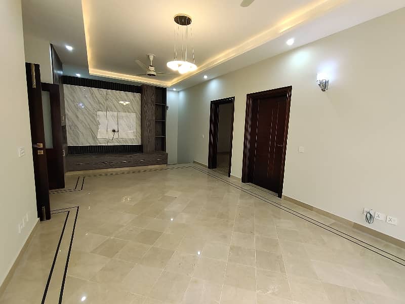 F-11 500 SQ Yard Ground Floor Separate Gate Available For Rent 7