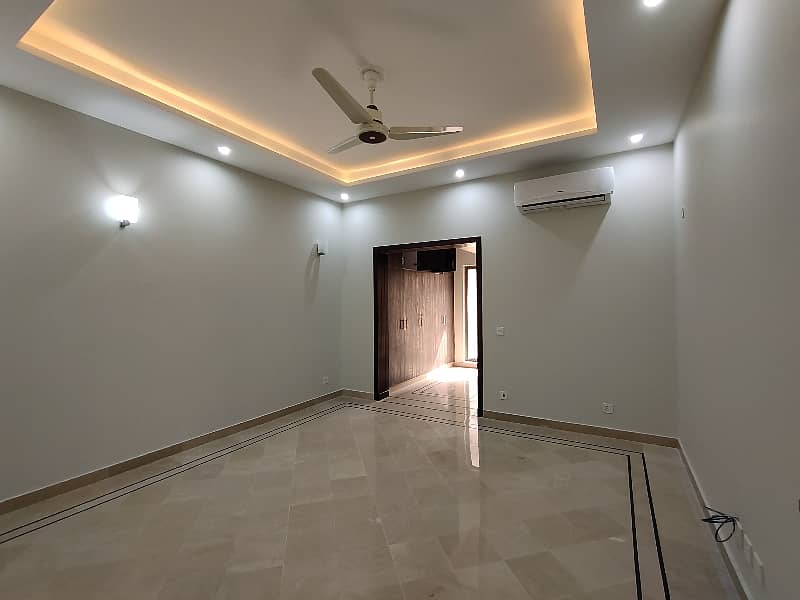 F-11 500 SQ Yard Ground Floor Separate Gate Available For Rent 10