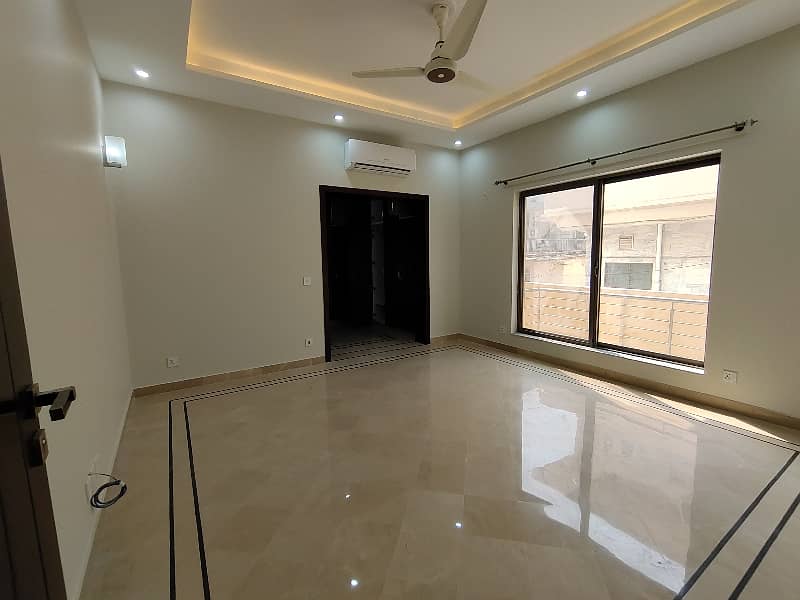 F-11 500 SQ Yard Ground Floor Separate Gate Available For Rent 12