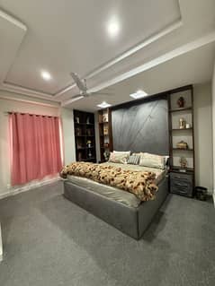 The city lights. one bedroom penthouse available on daily and weekly basis
